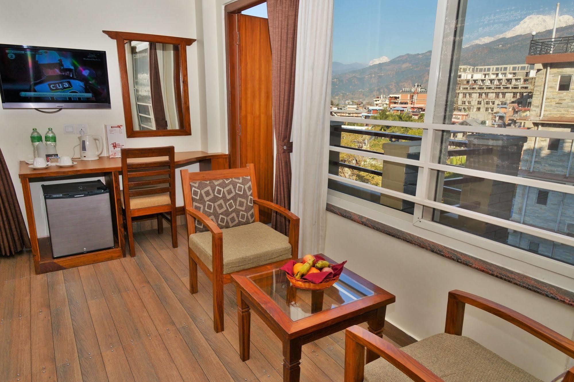 Hotel Mountain View - Lakeside Покхара Екстер'єр фото